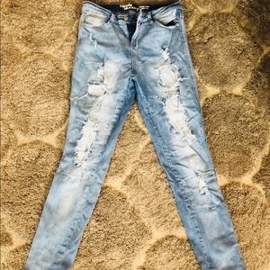 Hippie Laundry Light Wash Jeans